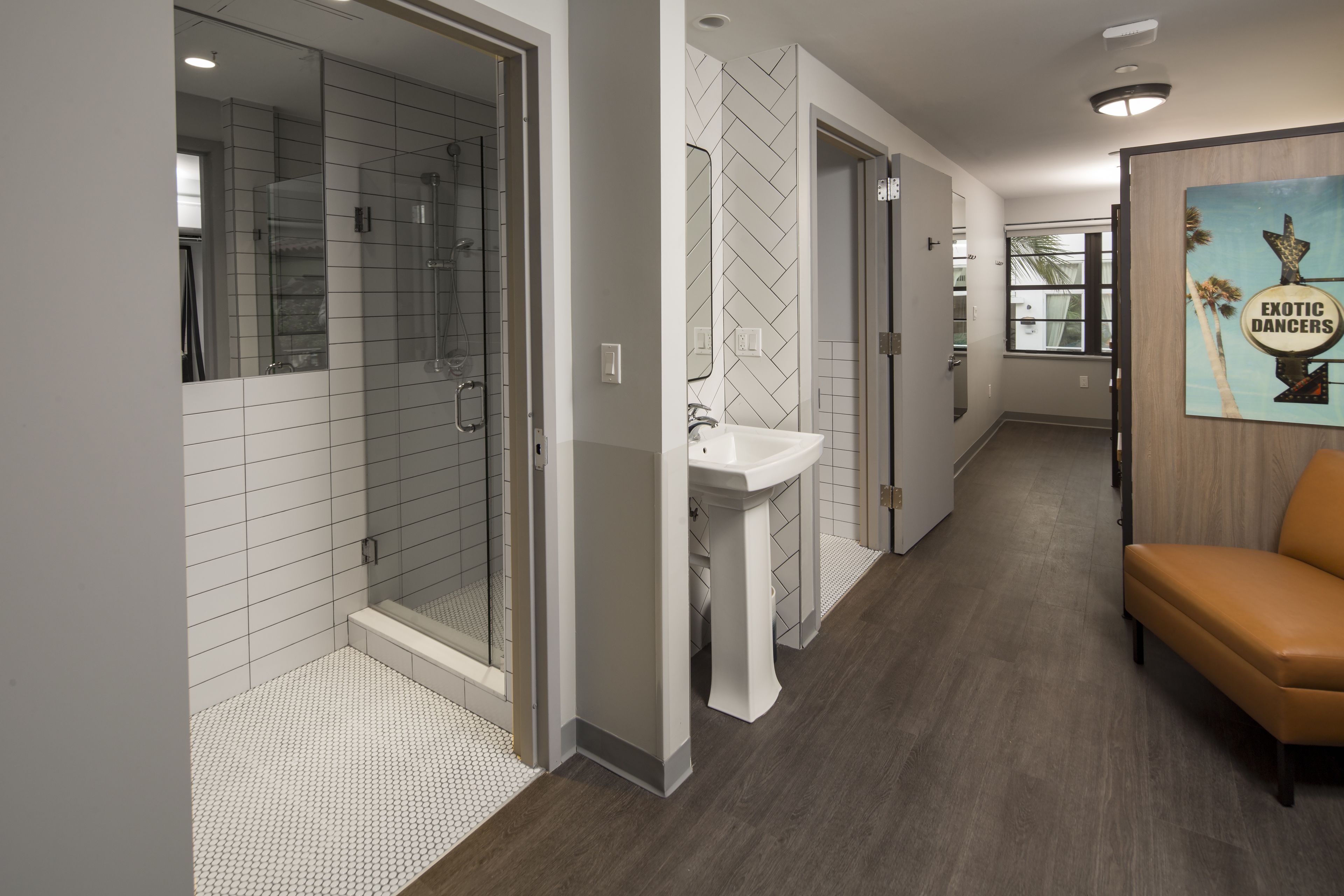 Photo - Generator Miami