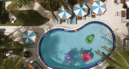 Hotel Rendale Miami Beach