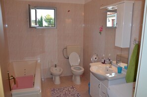 Hair dryer, slippers, towels - Apartments "Sea" *** (Pula)