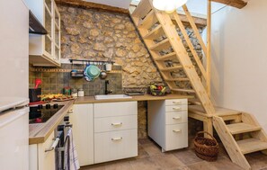Kitchen - 1 bedroom beautiful apartment in Stara Baska (Stara Baska)