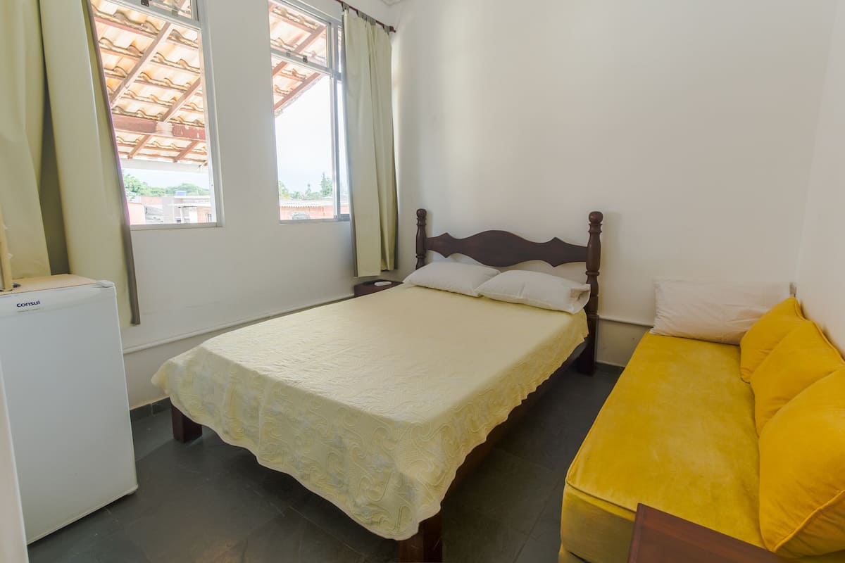 Quarto casal superior | Wi-Fi de cortesia, roupa de cama