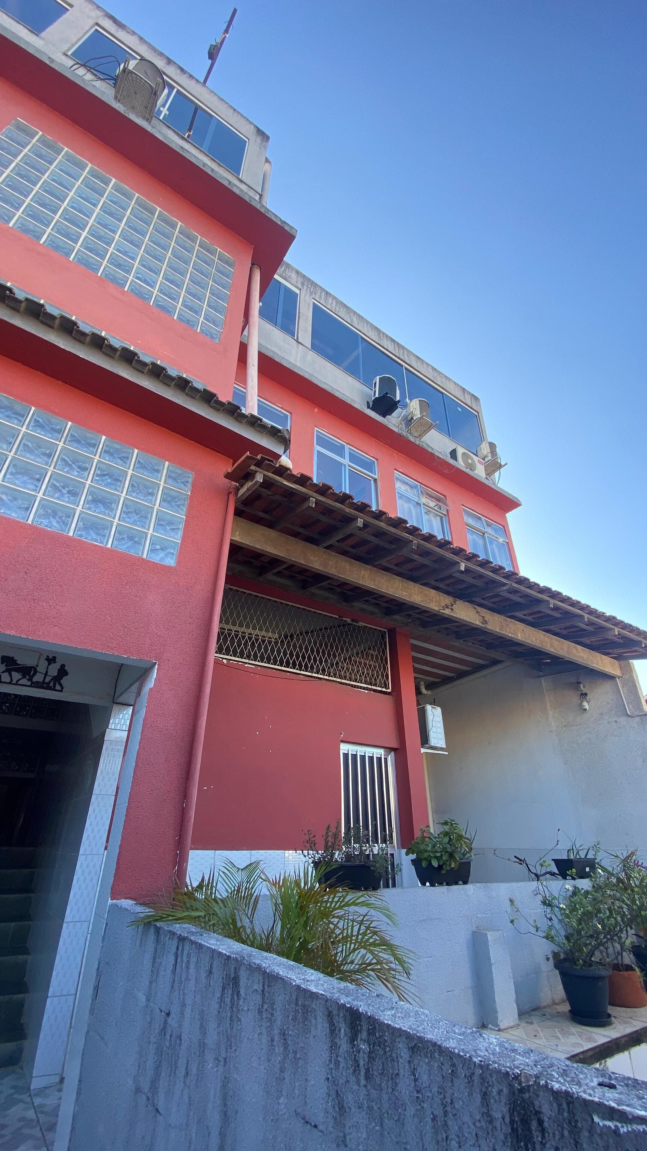 Fachada da propriedade