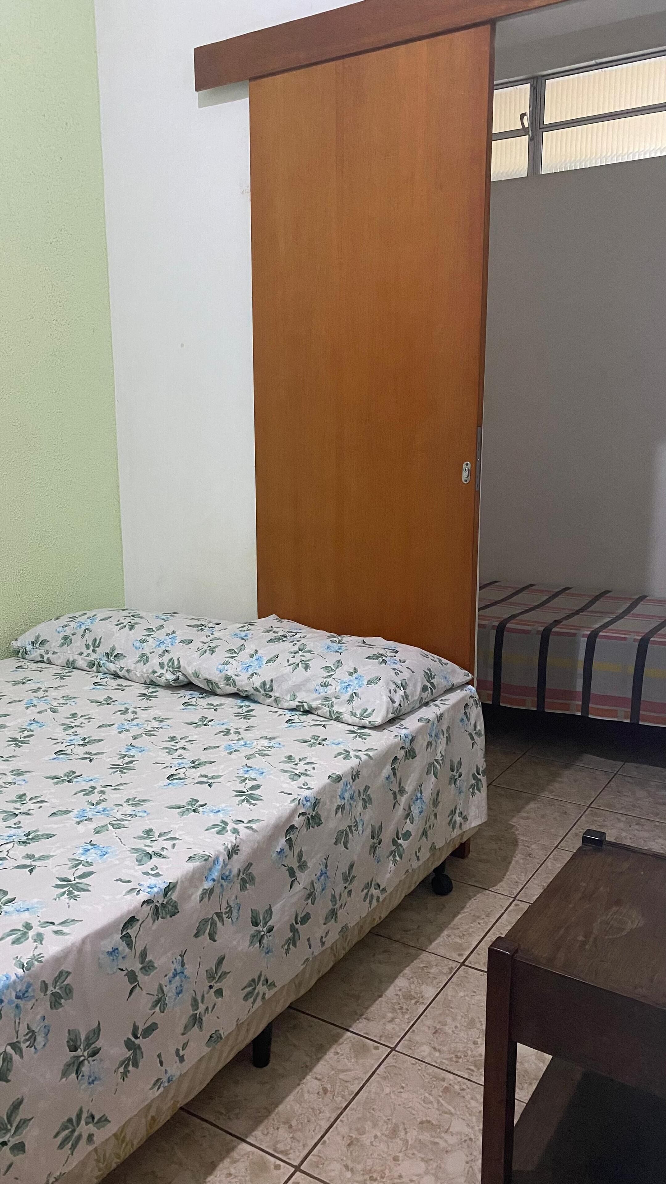 Triple Room | Free WiFi, bed sheets