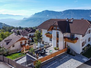Exterior - Flat "Meran" with a view of the mountains (Mölten)