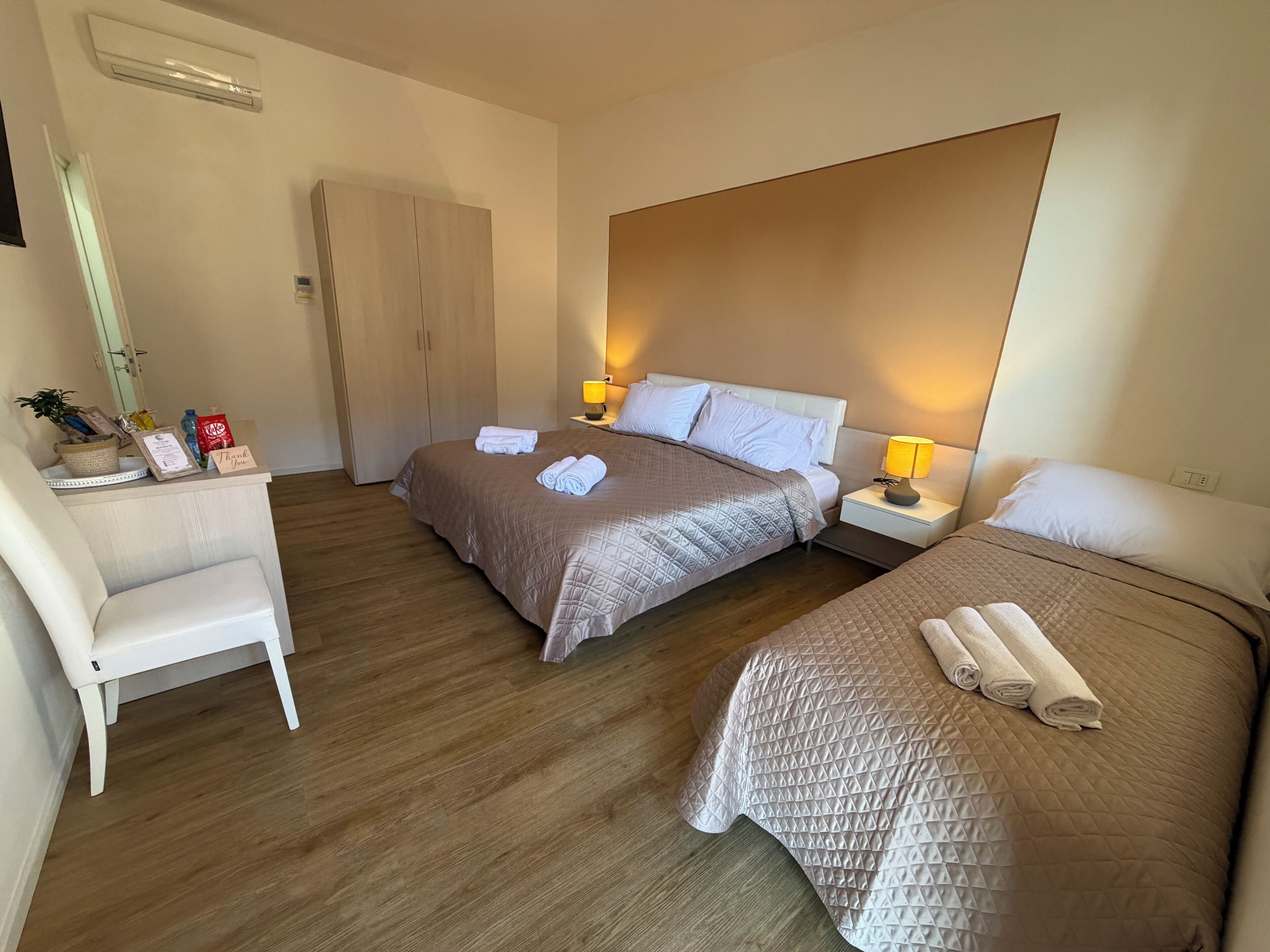 Desk, blackout drapes, free WiFi, bed sheets