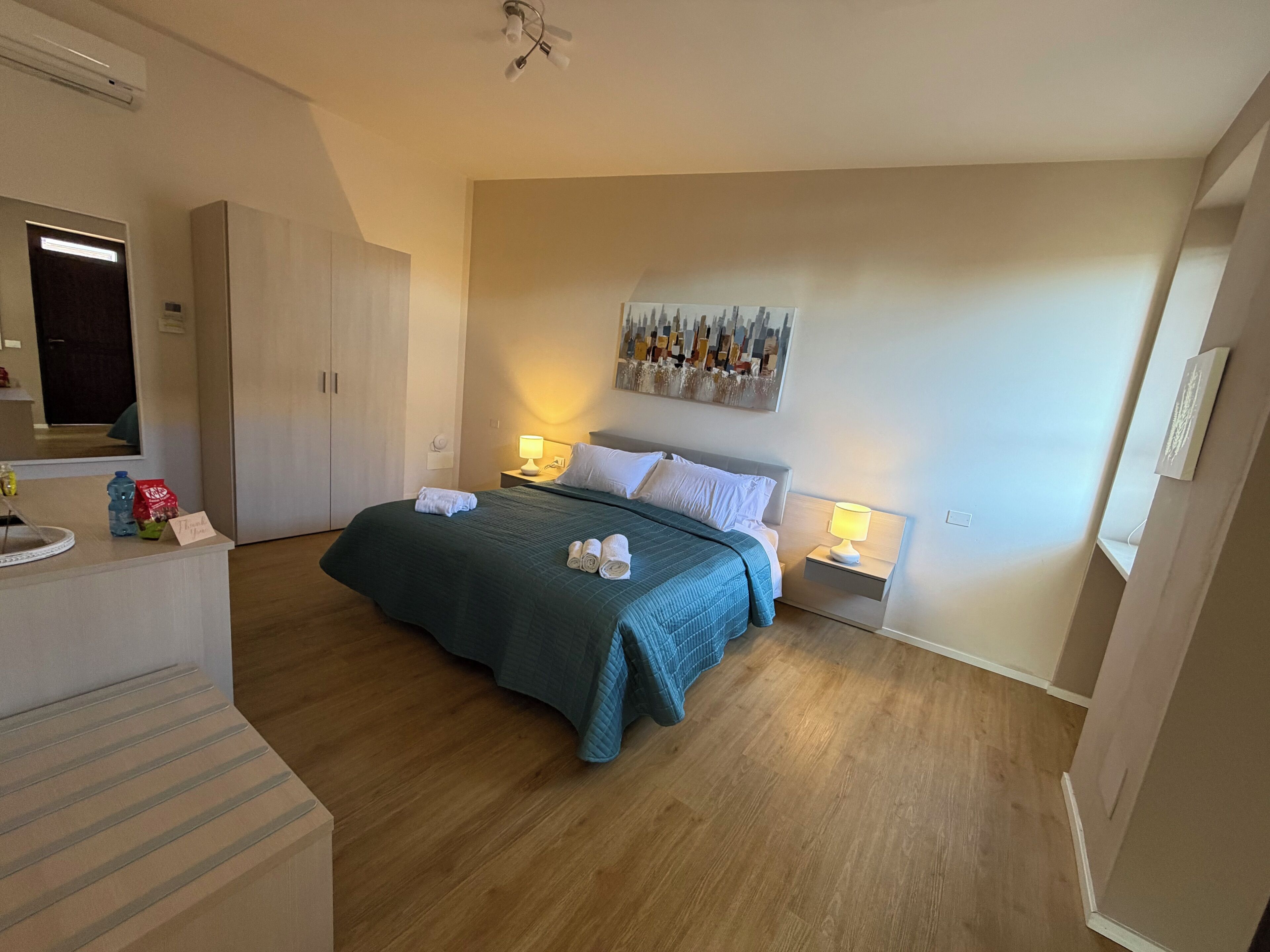 Desk, blackout drapes, free WiFi, bed sheets