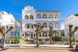 Imagen sin descripción, 2 de 20, botón