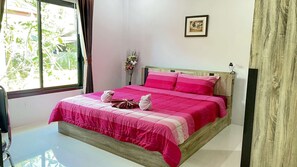 1 bedroom, desk, iron/ironing board, WiFi - Cottage with two rooms and a kitchen in a fantastic environment (Krabi, Ao Nang)