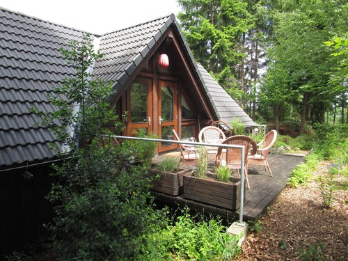 Ferienhaus im Grünen (mit E-Auto Ladesäule) - Ferienhaus im Grünen