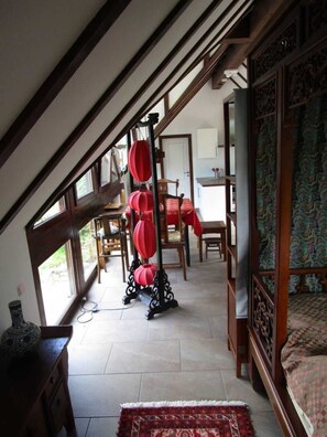 1 bedroom, travel cot, WiFi, bed sheets