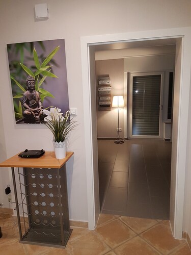 Apartment fitter room fitter apartment spacious upscale facilities Ulmrich