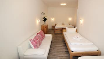 3 Schlafzimmer, kostenloses WLAN, BettwÀsche