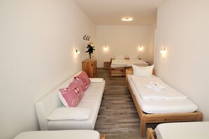 4 Schlafzimmer, kostenloses WLAN, Bettwäsche