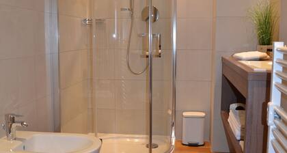 Exklusive Ferienwohnung Mountain Lodge Style - 90 m² Fläche - Free WIFI