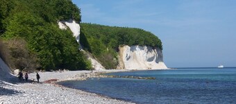 Villa Rosengarten - Holiday apartment with sea view in the old town of Sassnitz