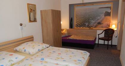 Doppelzimmer 3.2 - Ferienwohnungen Güstrow