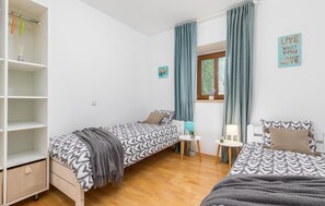 2 chambres, lit parapluie, Wi-Fi gratuit, draps fournis
