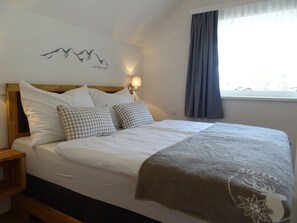 2 bedrooms, WiFi, bed sheets