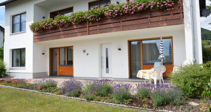 14 Tg wohnen -13 Tg bezahlen!Ferienwohnung in kleinem Erlebnisdorf im Sauerland