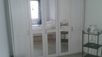 1 Schlafzimmer, Bügeleisen/Bügelbrett, kostenloses WLAN