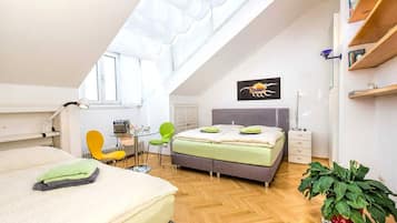 2 bedrooms, iron/ironing board, WiFi, bed sheets