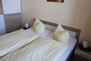 2 Schlafzimmer, Internetzugang, Bettwäsche