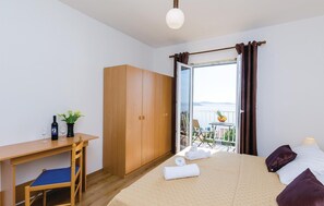 3 quartos, Wi-Fi de cortesia, roupa de cama