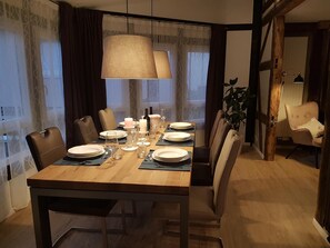 Dining - Apartment Rose       (Obermöllrich)