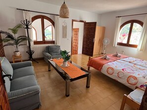 4 Schlafzimmer, Bügeleisen/Bügelbrett, kostenloses WLAN, Bettwäsche