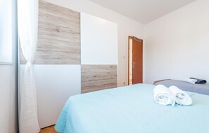 3 chambres, lit parapluie, Wi-Fi gratuit, draps fournis