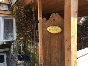 Exterior detail - Vacation in the Künstlerhaus - relax in an artistic ambience (Mulfingen)