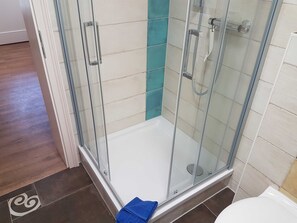 Douche, séchoir à cheveux