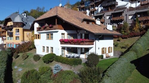 Beautiful attic apartment - Free WIFI 