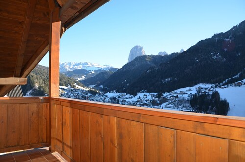 Schöne Dachwohnung - Free WIFI 