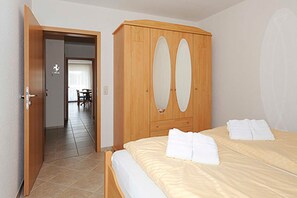 2 Schlafzimmer, Reisekinderbett, WLAN