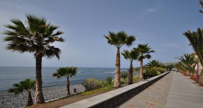 Neu 2012 Apartment in La Caleta de Interian. Garachico