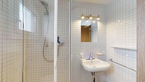 Hair dryer, towels - 4-roomed apartment on the first floor, ca. (Silvaplana)