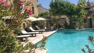 Alberca al aire libre