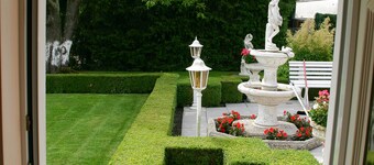 céntrico, pero tranquilo, en un bello ambiente, justo Colonia rápidamente accesible