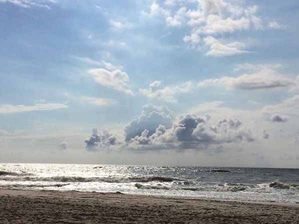 Beach nearby - Tastefully furnished 65sqm apartment in a central location in Husum (Husum)