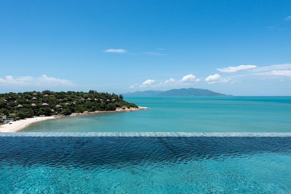 VIEW FROM INFINITY POOL