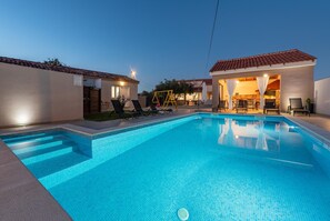 Piscina all'aperto