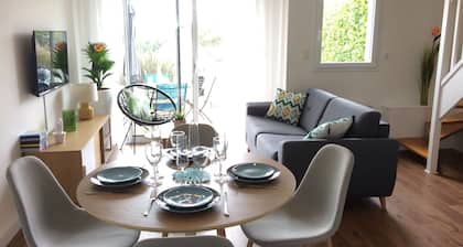 Quiet house for 4 people in private domain with swimming pool - golf and beach nearby