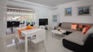 Smart TV, DVD player