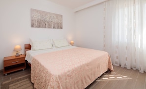 4 bedrooms, WiFi