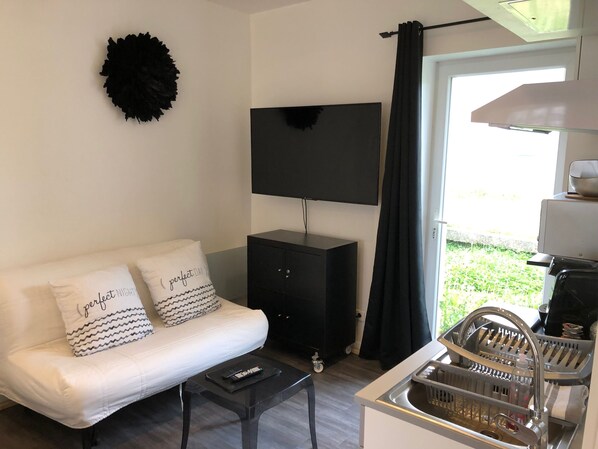 Télévision, médiathèque, vidéothèque