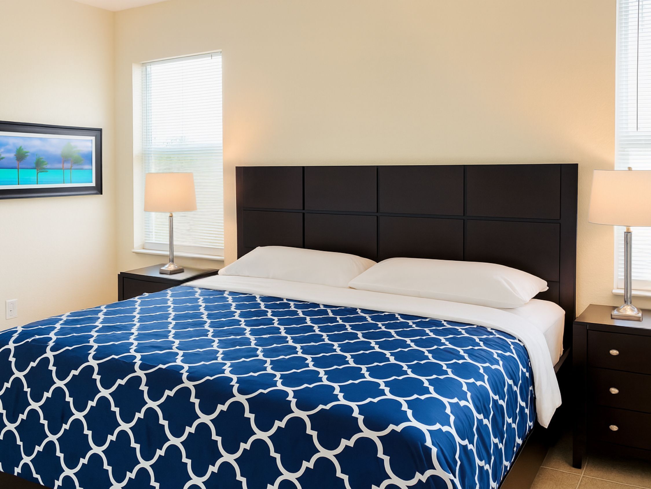 3 bedrooms, desk, iron/ironing board, free WiFi