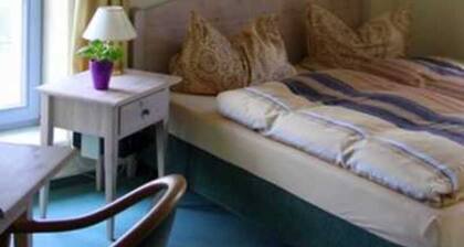 Doppelzimmer 3 - Pension am Pferdemarkt