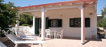 ampio terrazzo, forno a legna e grill 7 km dal mare - natura pura WiFi gratis!