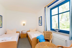 4 habitaciones, cuna de viaje, wifi y ropa de cama